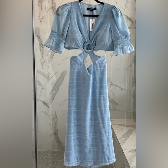 Sugarlips Light Blue Cutout Midi Dress with Ring Detail - Picture 3 of 4